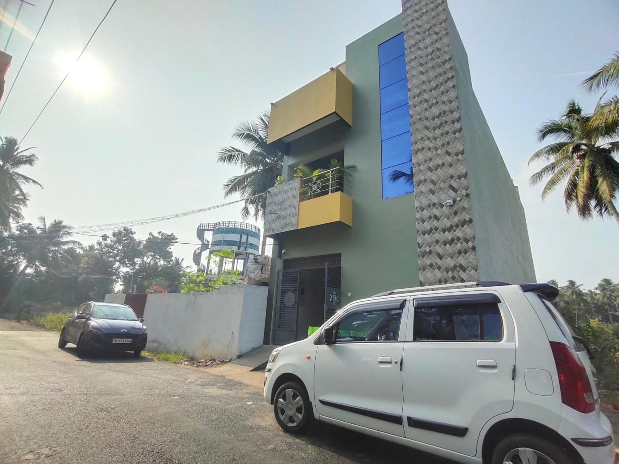 Pv Inn ポンディシェリ エクステリア 写真