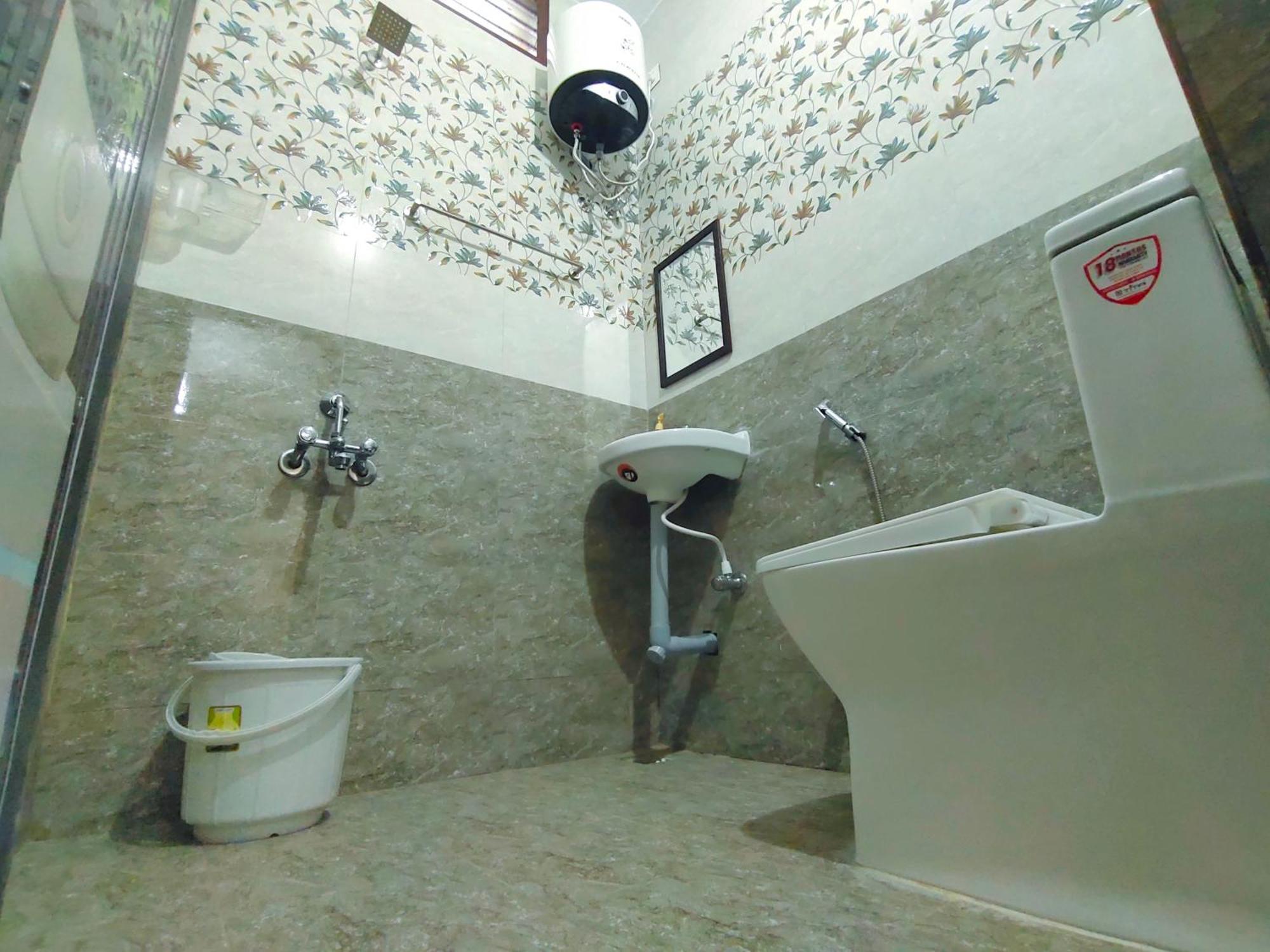 Pv Inn ポンディシェリ エクステリア 写真